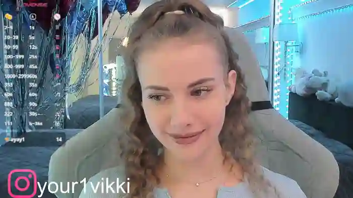 -VikkiL0vesCheese-