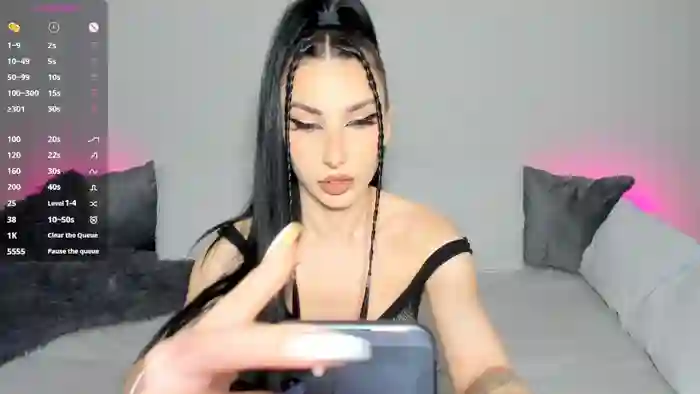VickyLouna