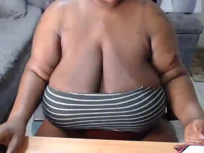 bigboobscoupls