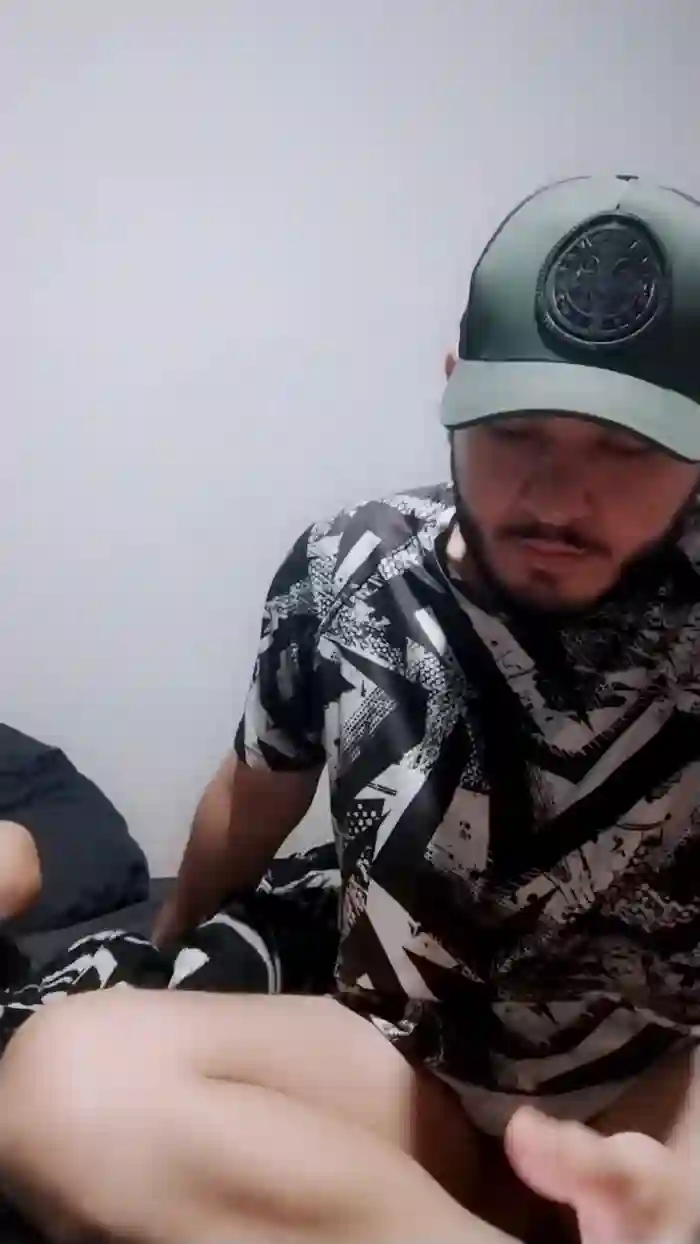 leoestebanhot