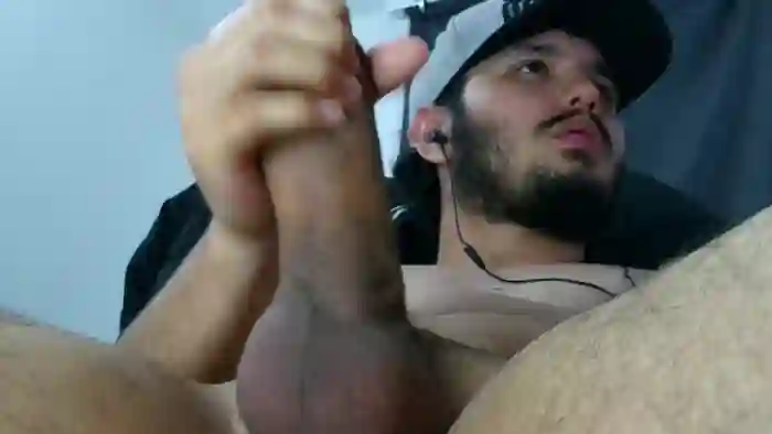 Aaronhot3325