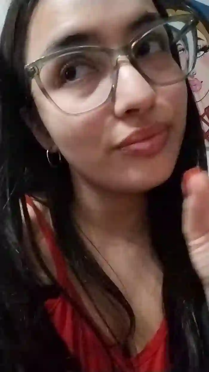 Latinaakita4