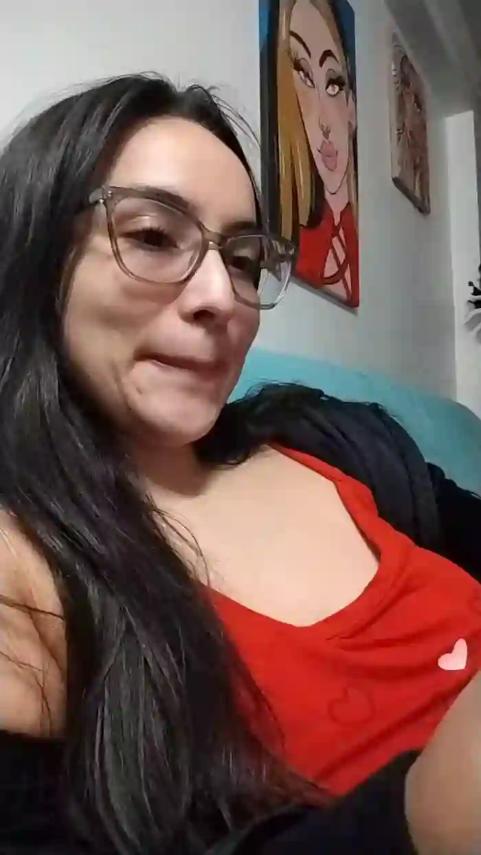 Latinaakita4