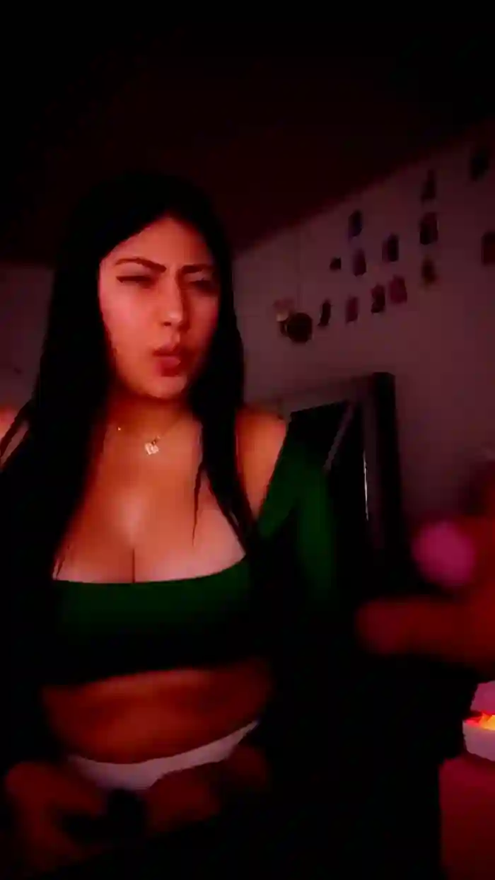 zoe_kimm