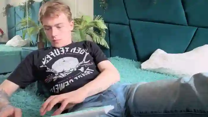 THEO__GREEN