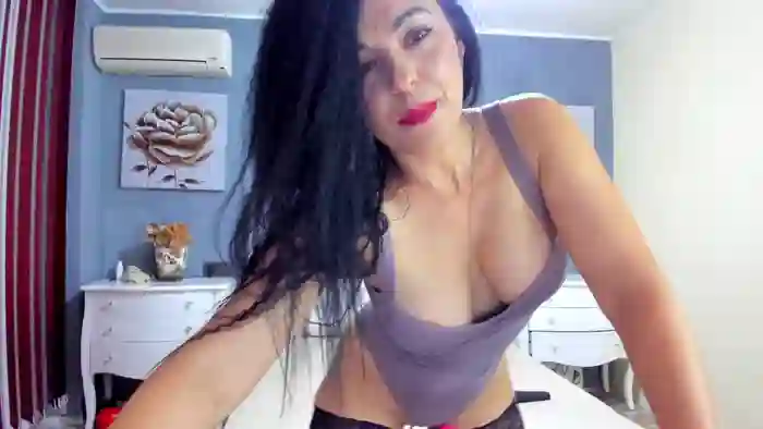 nicol_hot30