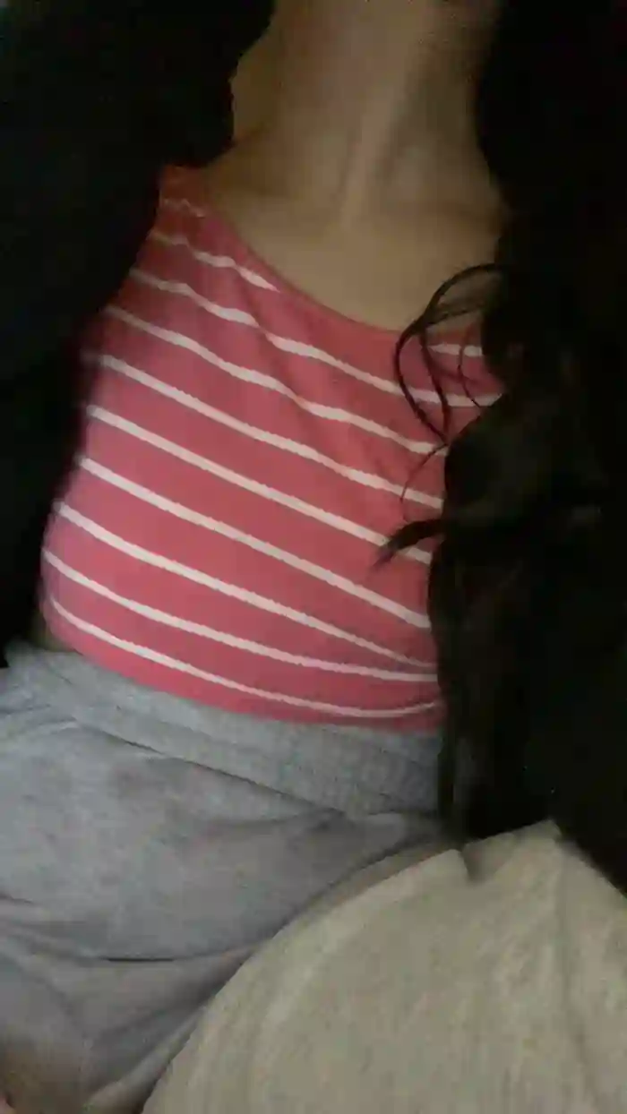 Sexyhotcouple37