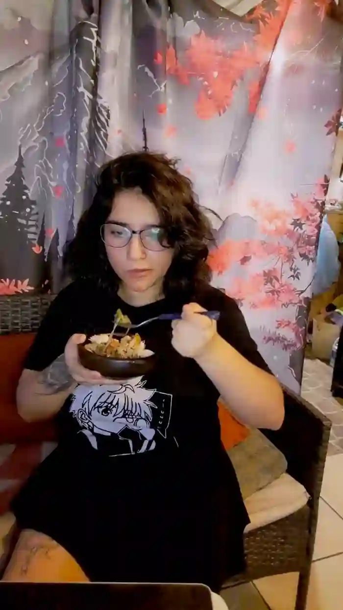 KreepyH0e_