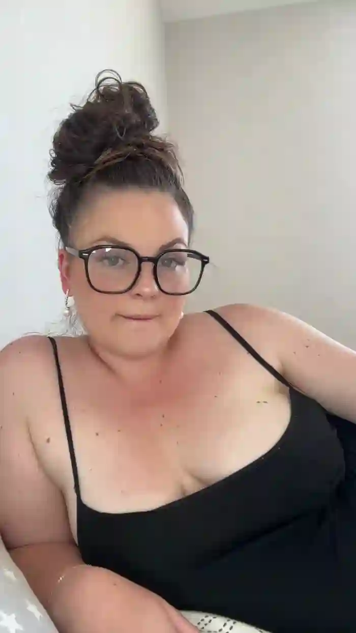whitequeen_xxx