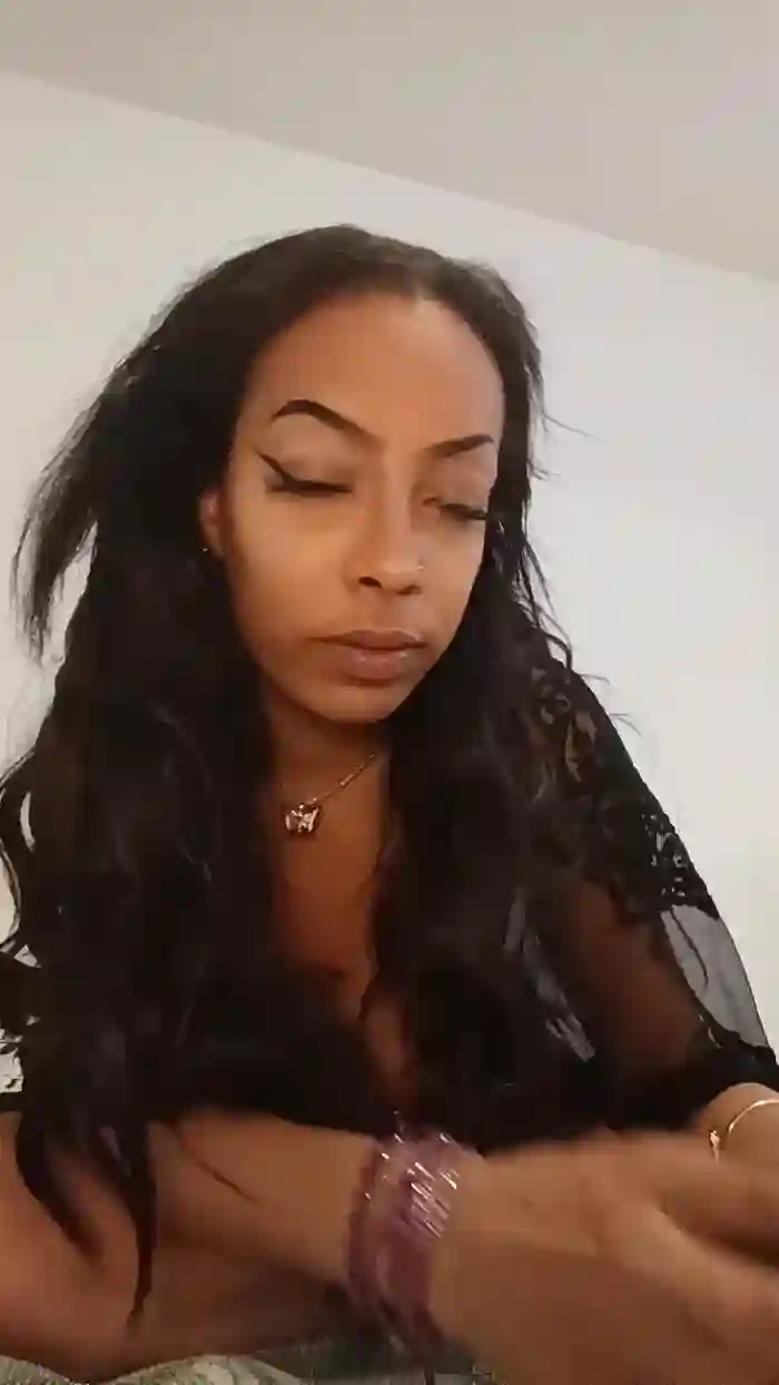 elleblue_sexy