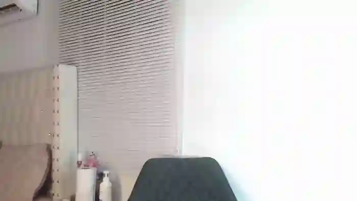 vanessa_hill