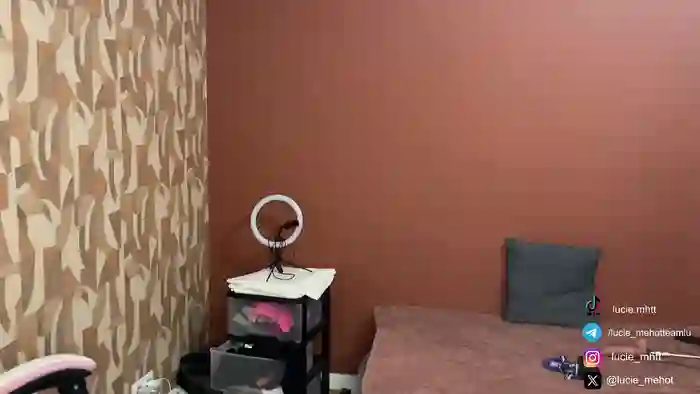 lucie_mehott