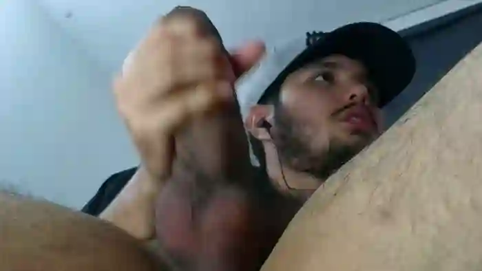 Aaronhot3325