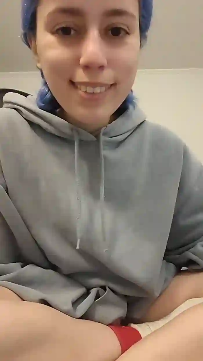emi_laura