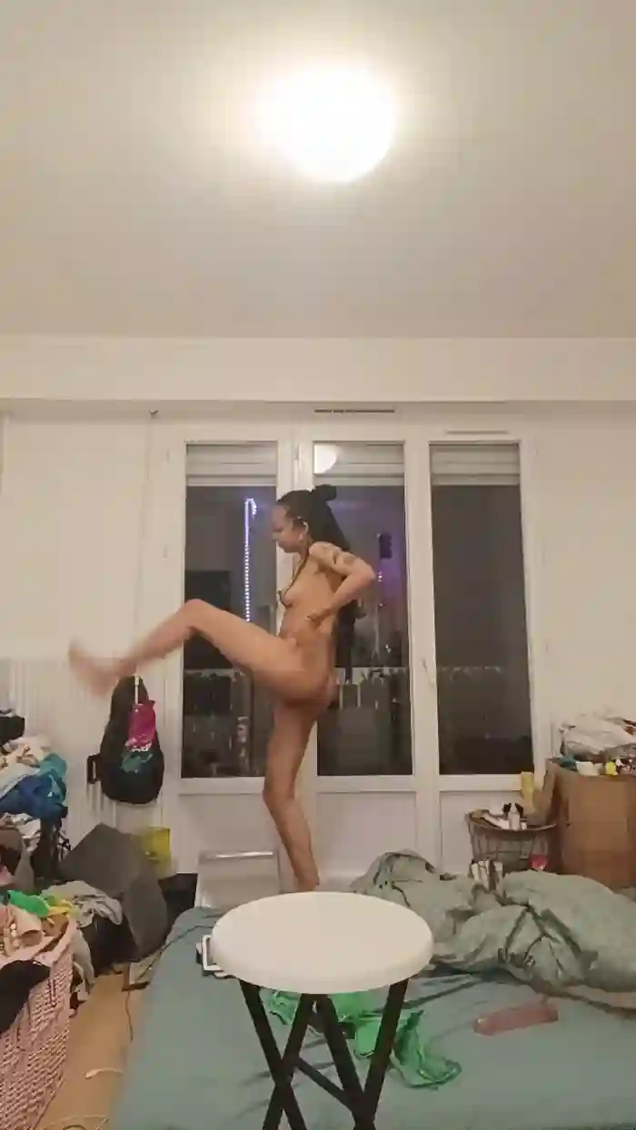 elleblue_sexy