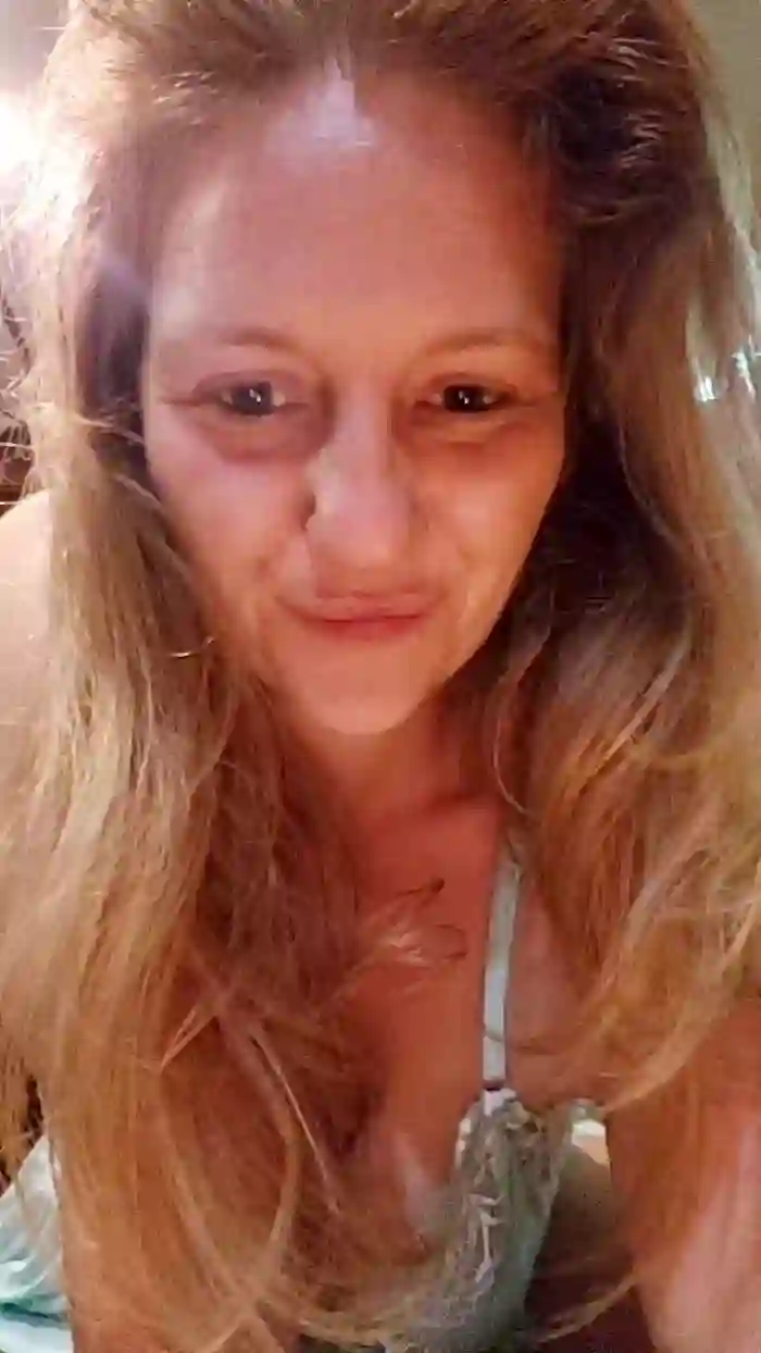 Anayshotgirl