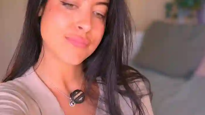 Anabel_curvy