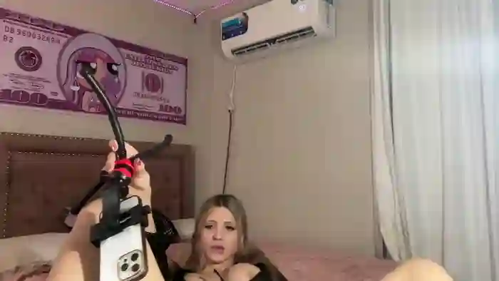 Juli_alaniz