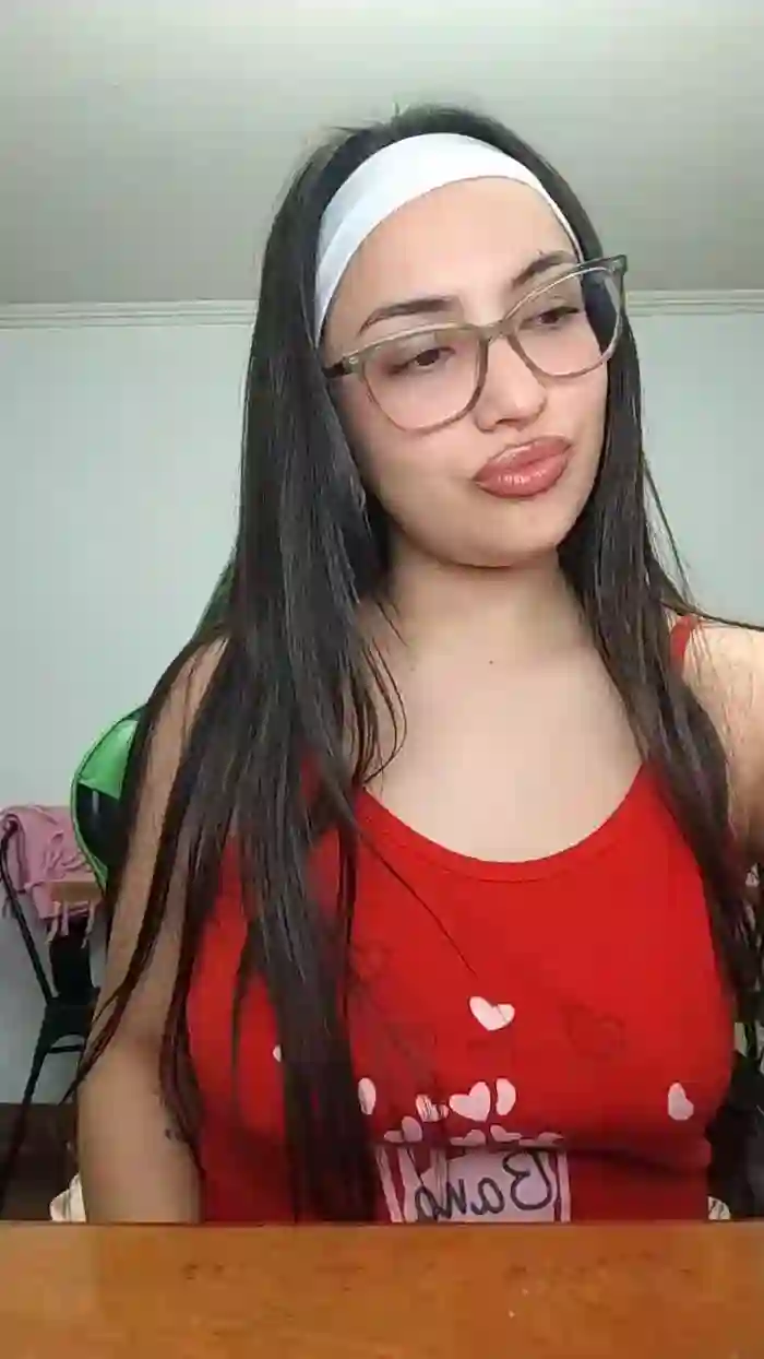 Latinaakita4