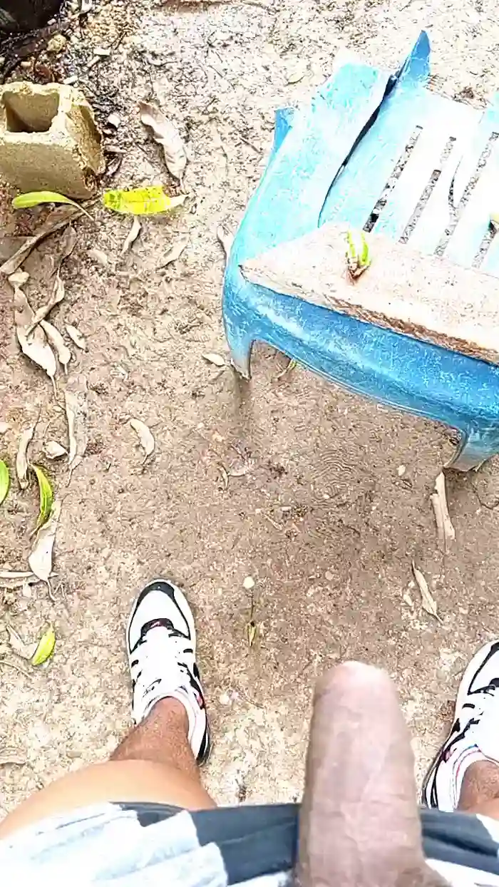 Black_spitpiss