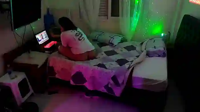 kasandramirror