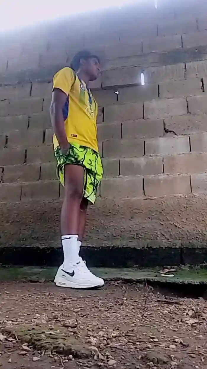 Black_spitpiss