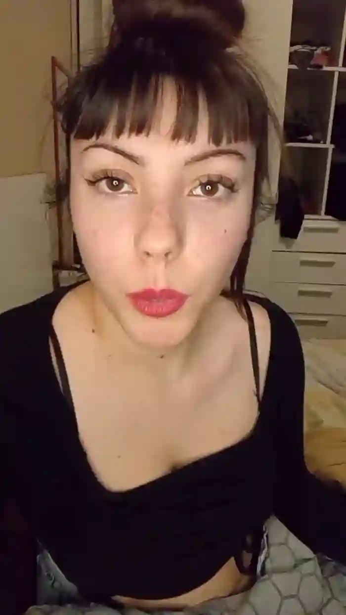 Lara_99_