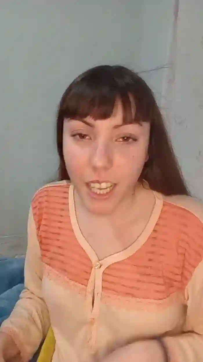 Lara_99_
