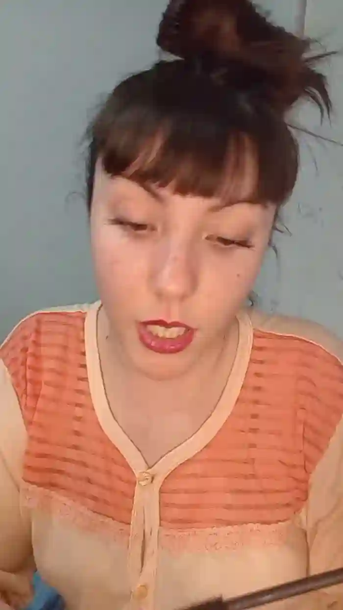 Lara_99_