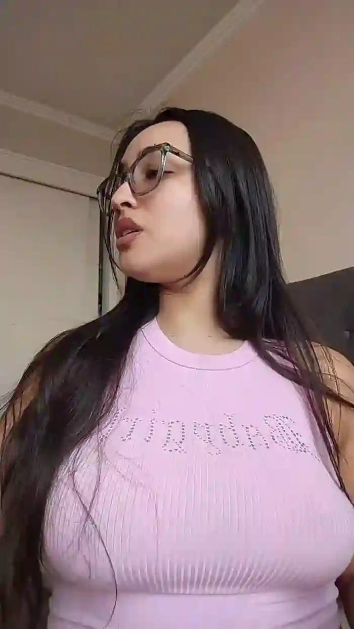 Latinaakita4