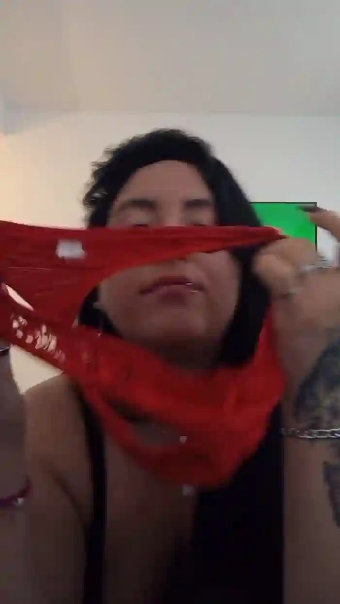 ninafoxx33