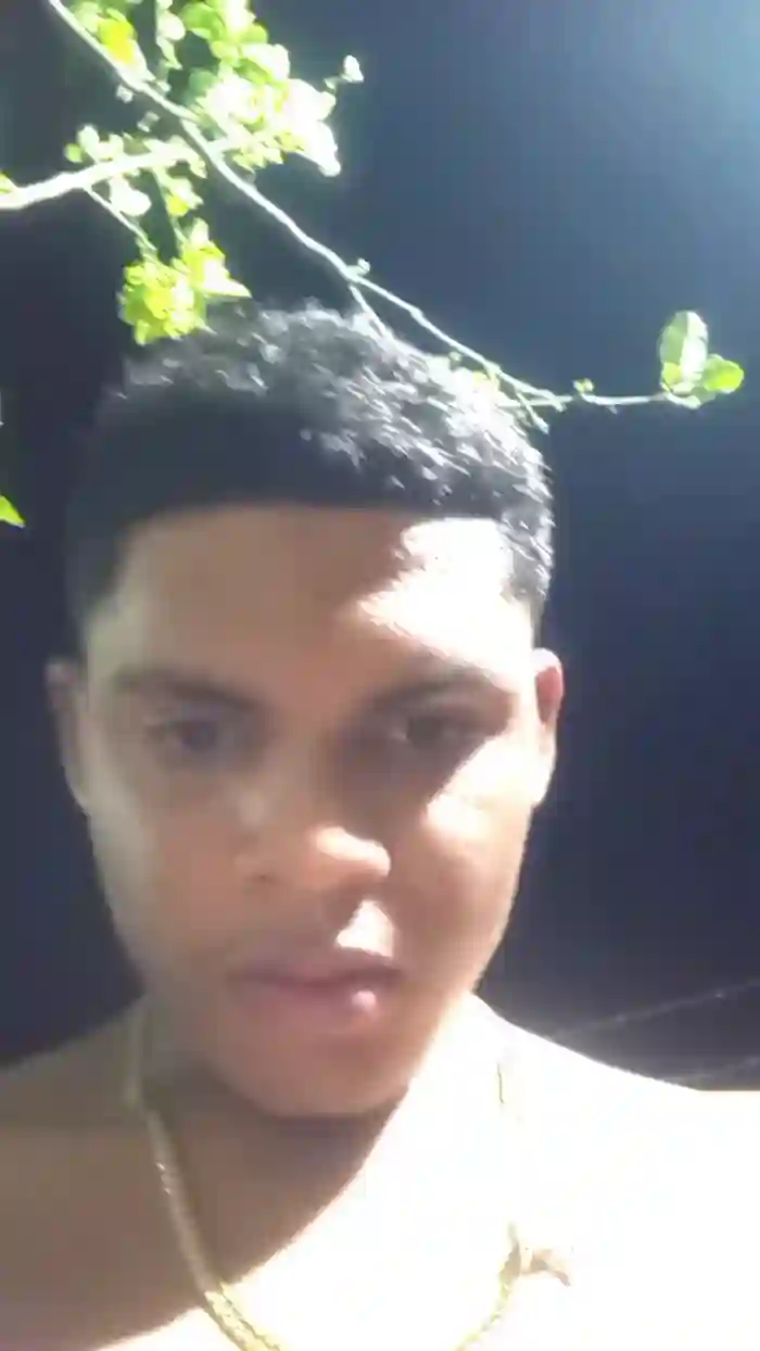 Black_spitpiss
