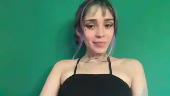 loleta_petite