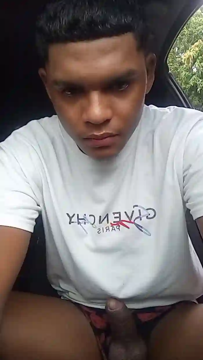 Black_spitpiss