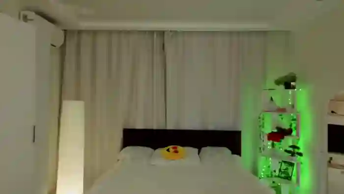 DevonaHutzler