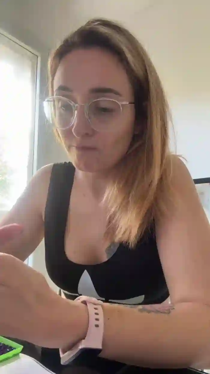 Shirlita2
