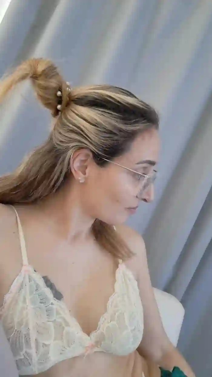 Shirlita2