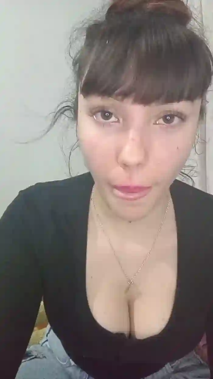 Lara_99_