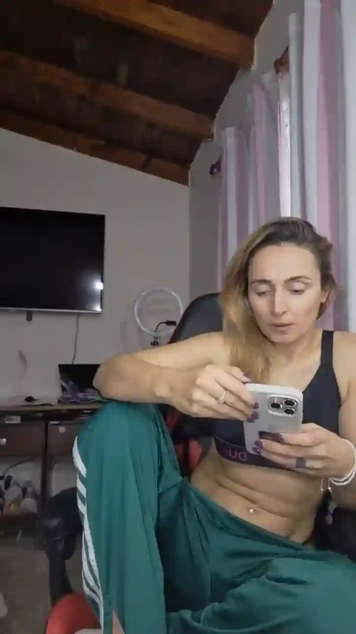 Shirlita2