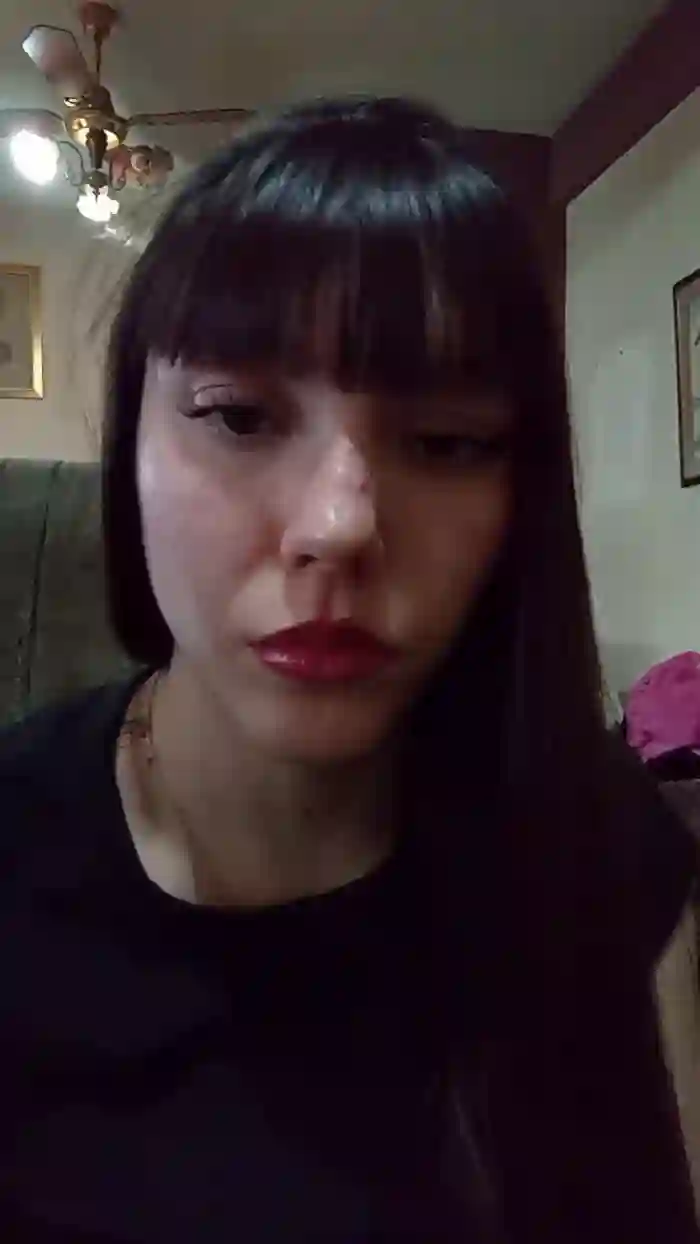 Lara_99_
