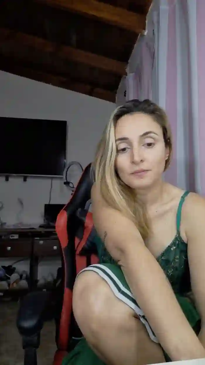Shirlita2