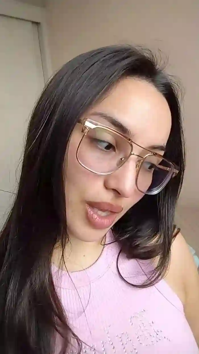 Latinaakita4
