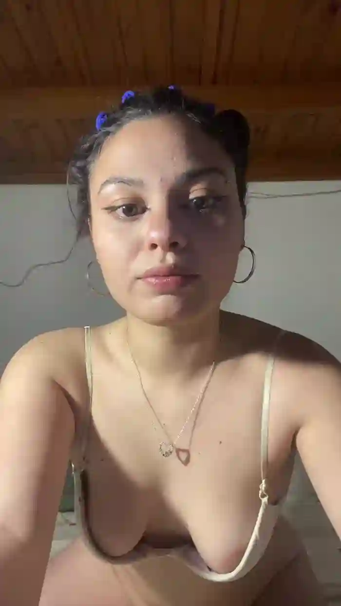 Nayla18
