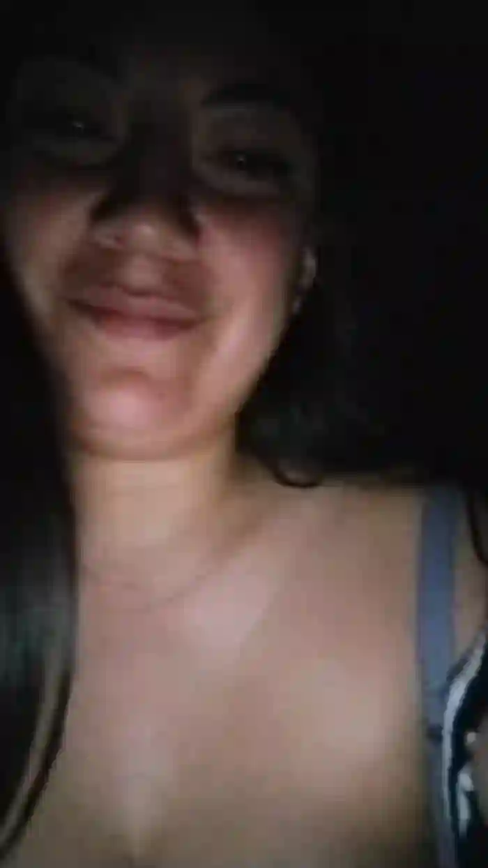 Ambar696