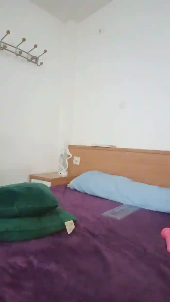 FoxySpanks