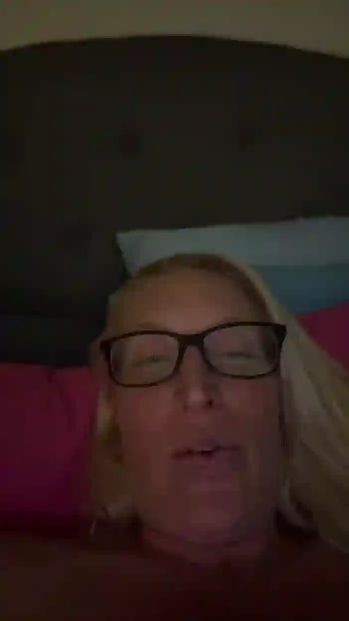 JemsYourGirl