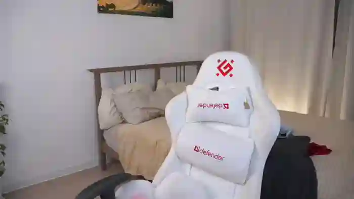 ElwynaBumford
