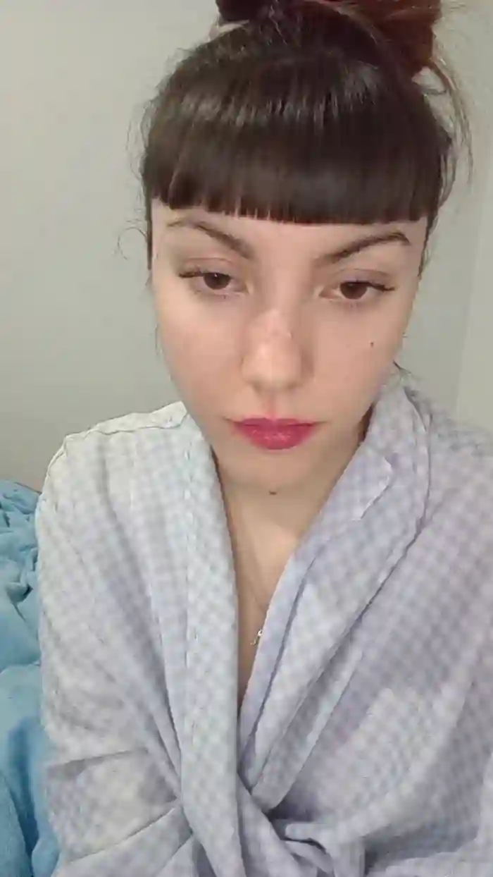 Lara_99_