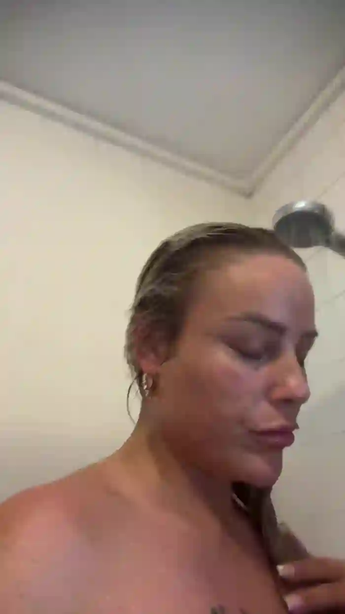 Sexyblondey51
