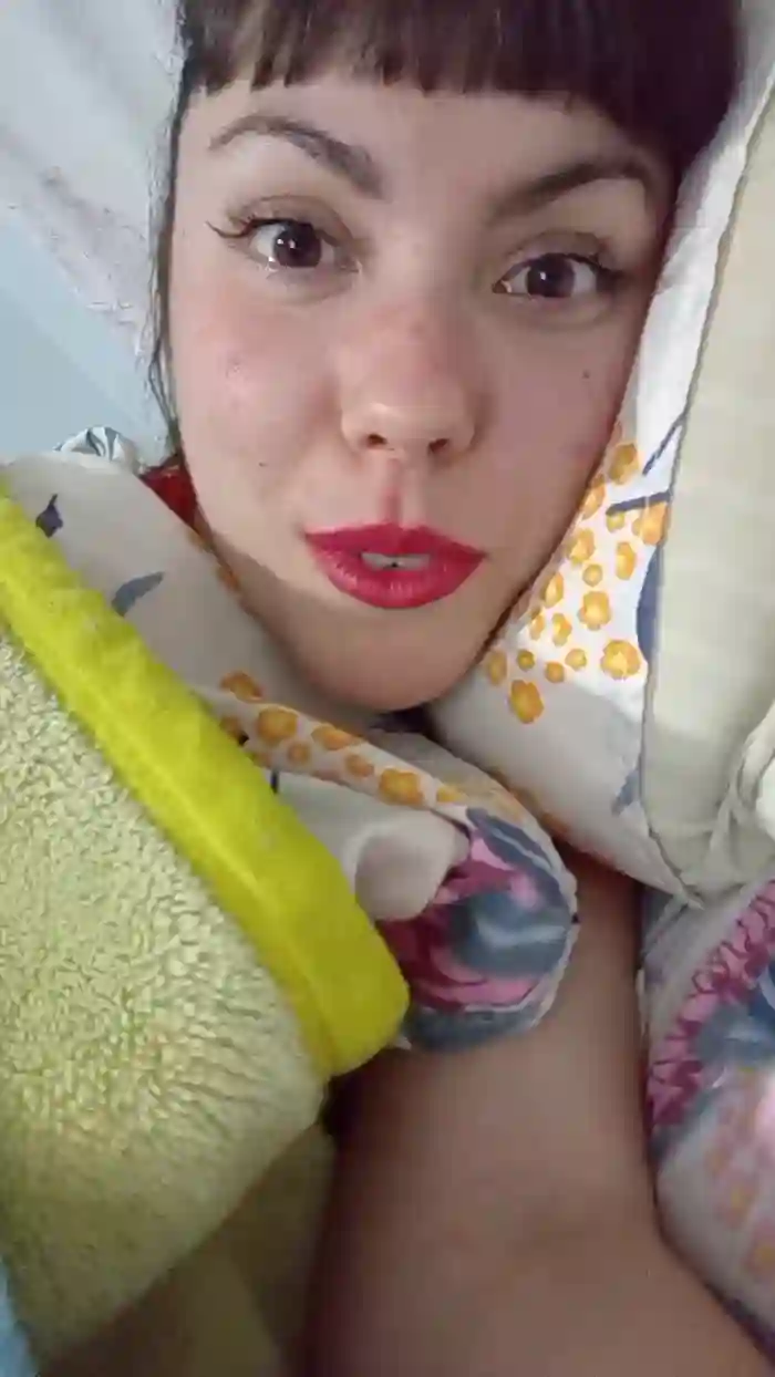Lara_99_